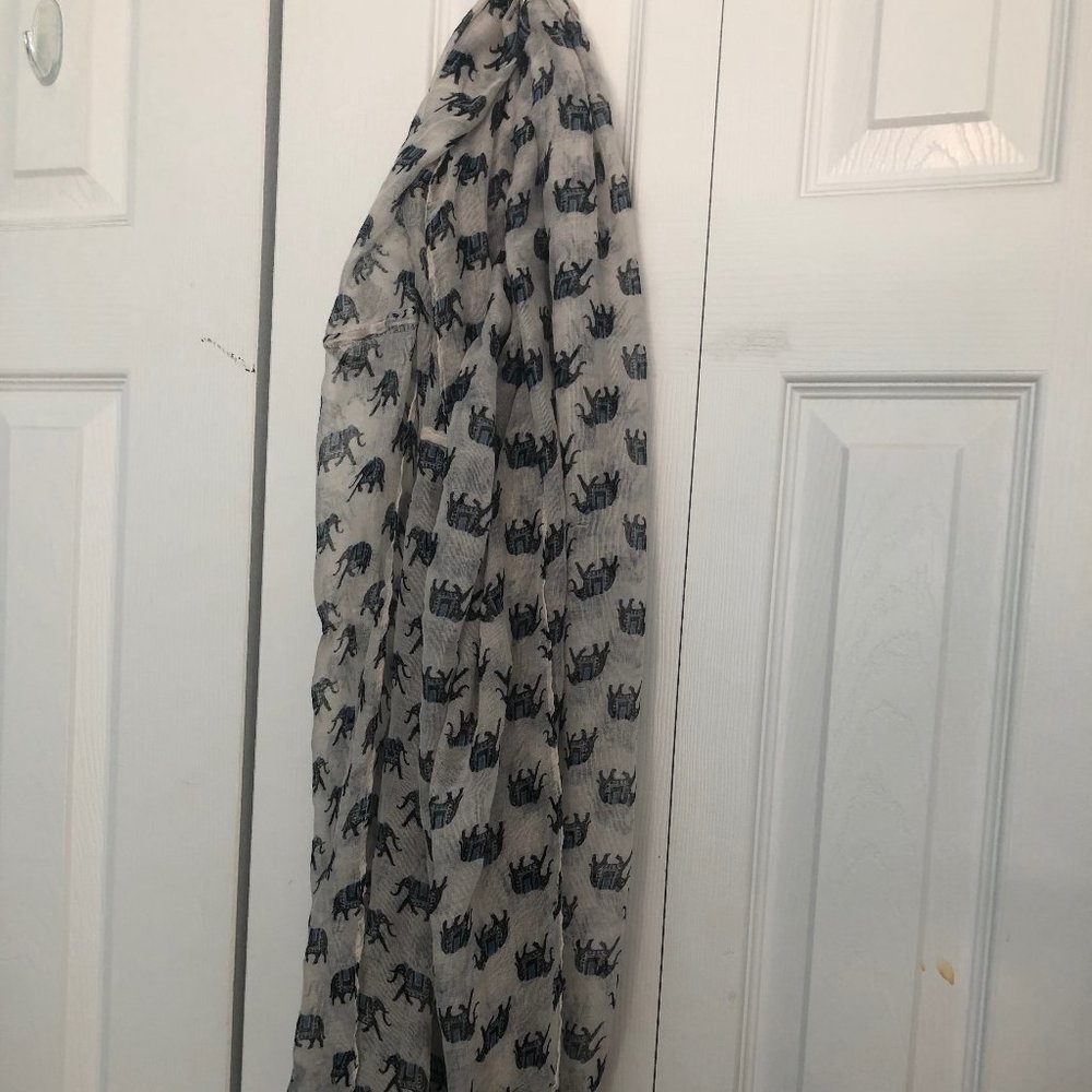 Mudd Infinity Scarf